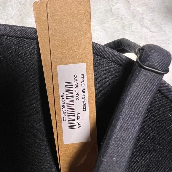 SKIMS Women's T-Shirt Bra Onyx Black Size 34B Underwire Adjustable Straps NWT - Picture 7 of 8